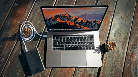 Powerbank для Macbook Pro. Он существует!