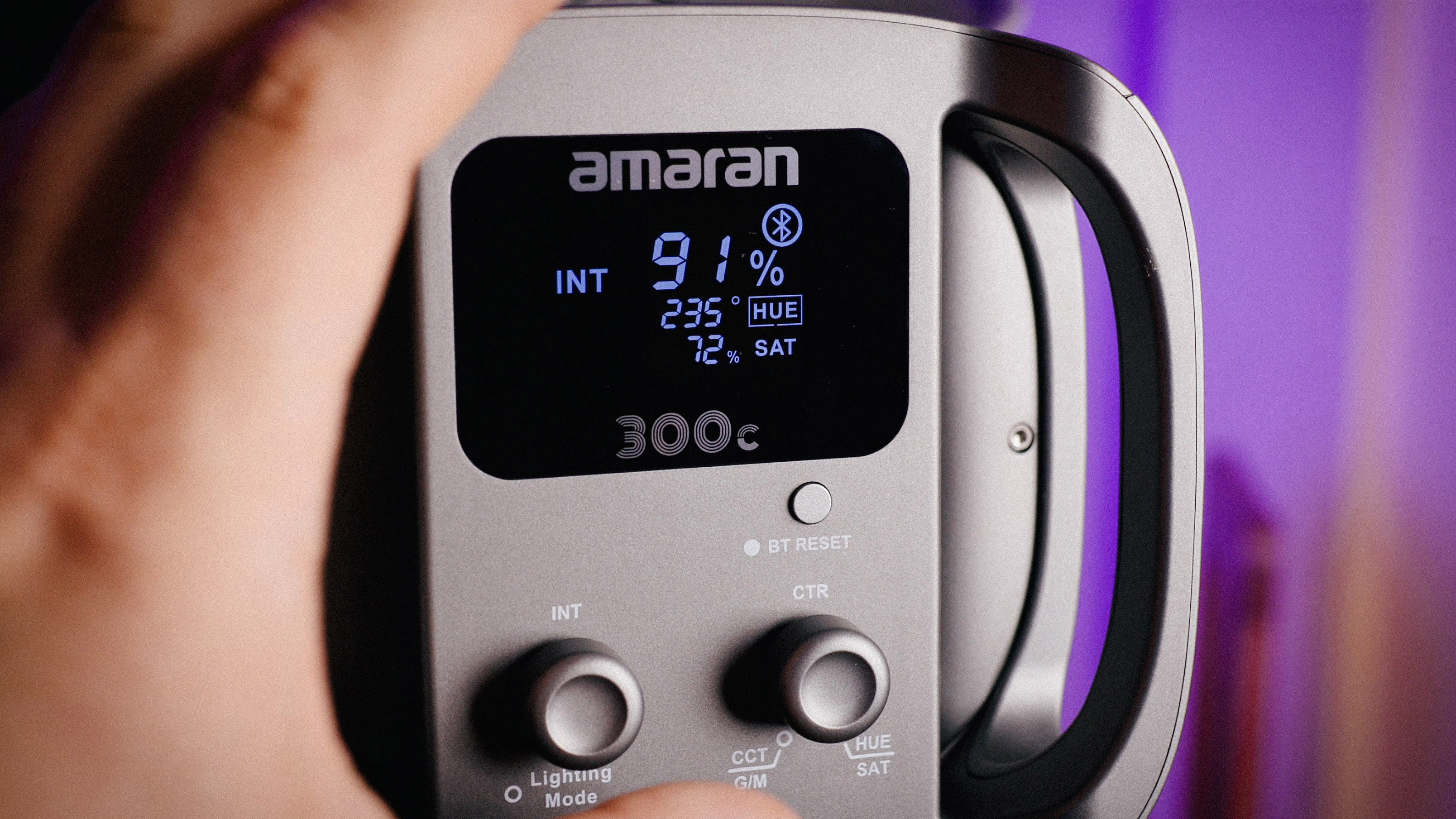 Обзор Amaran 300C. Мощный бюджетный RGBWW моноблок от Aputure. Софтбокс Amaran Light Dome Mini SE
