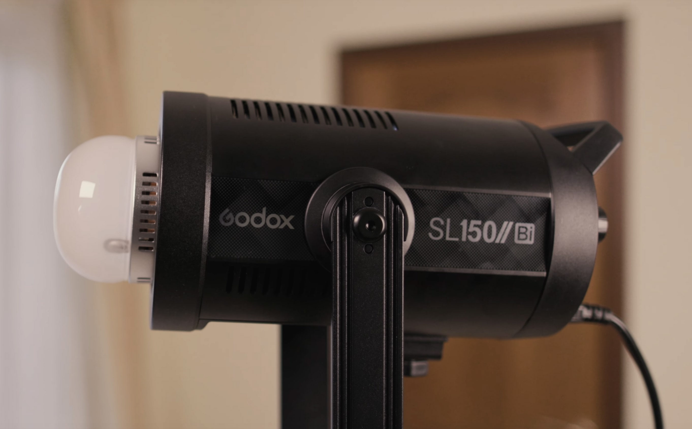 Godox SL150 II