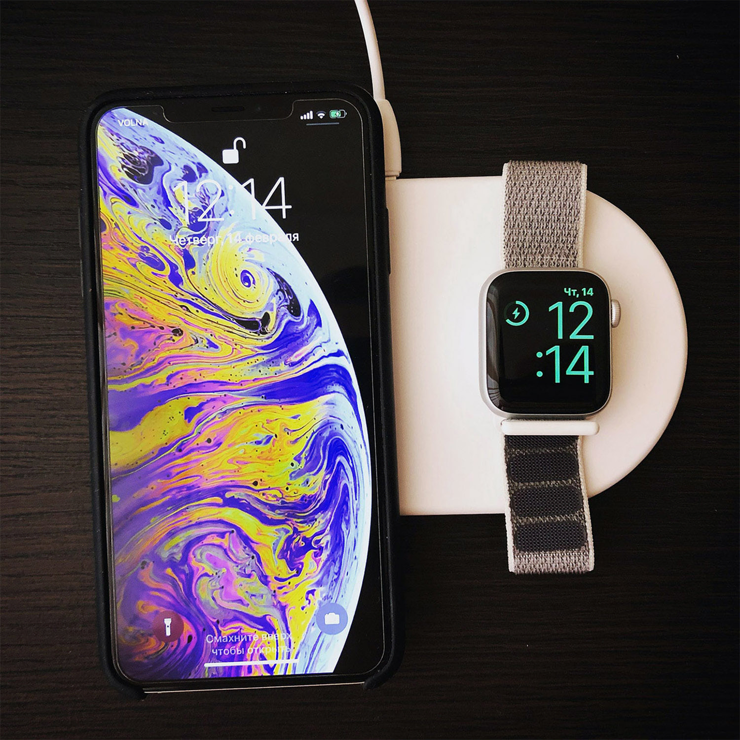 Беспроводная зарядка для iPhone и Apple Watch 